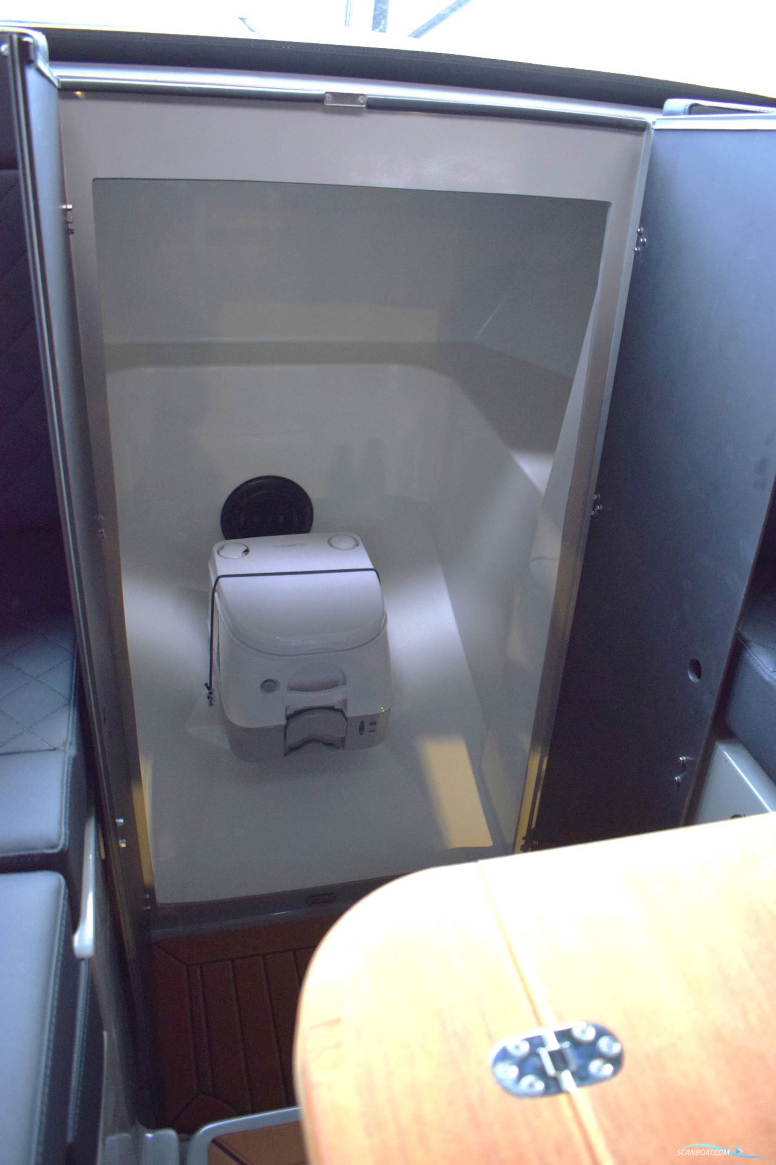 Corsiva 800 Tender - 40 HK Yamaha/Udstyr