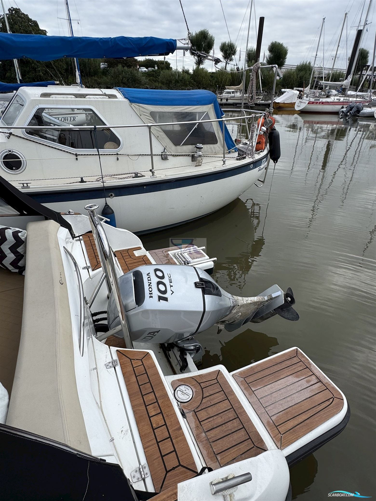 Corsiva Yachting Coaster 600 DC