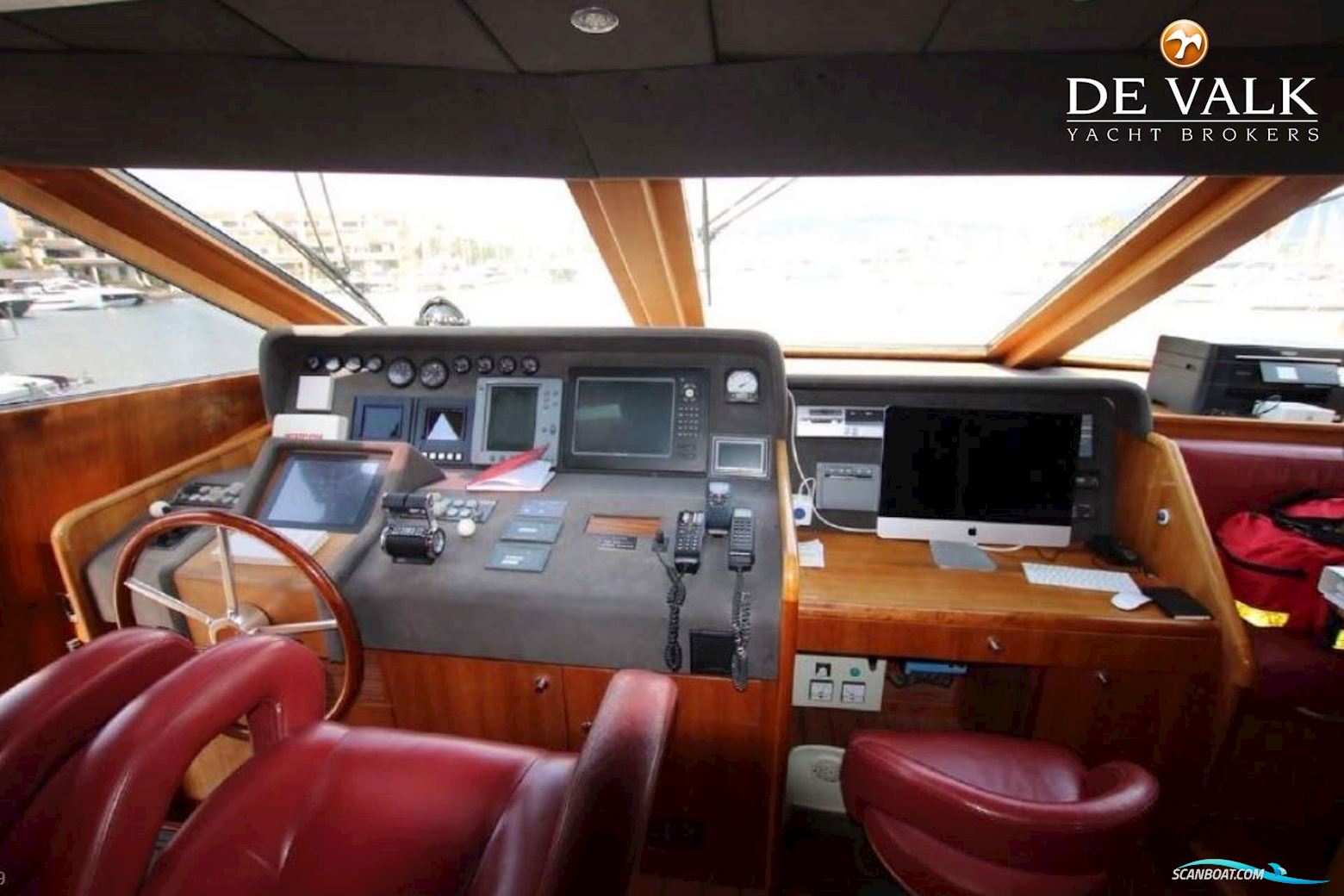 Couach 2800 Fly