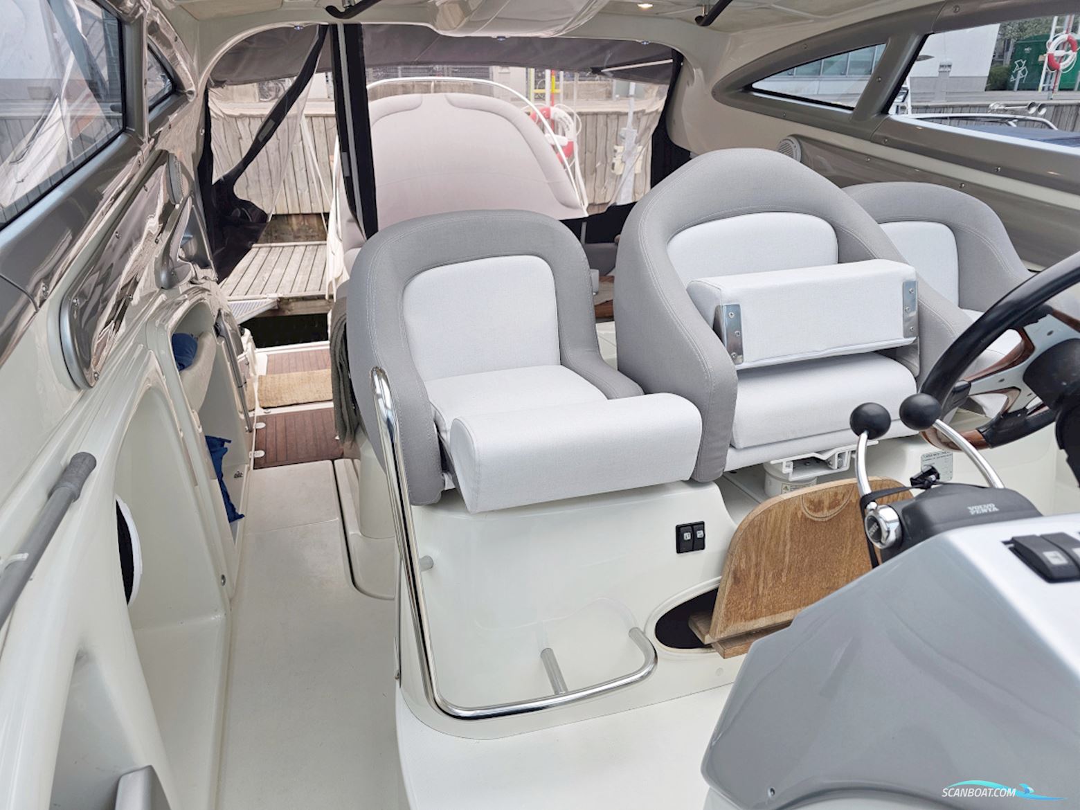 Cranchi 47 HT Volvo Penta D9-575 EVC