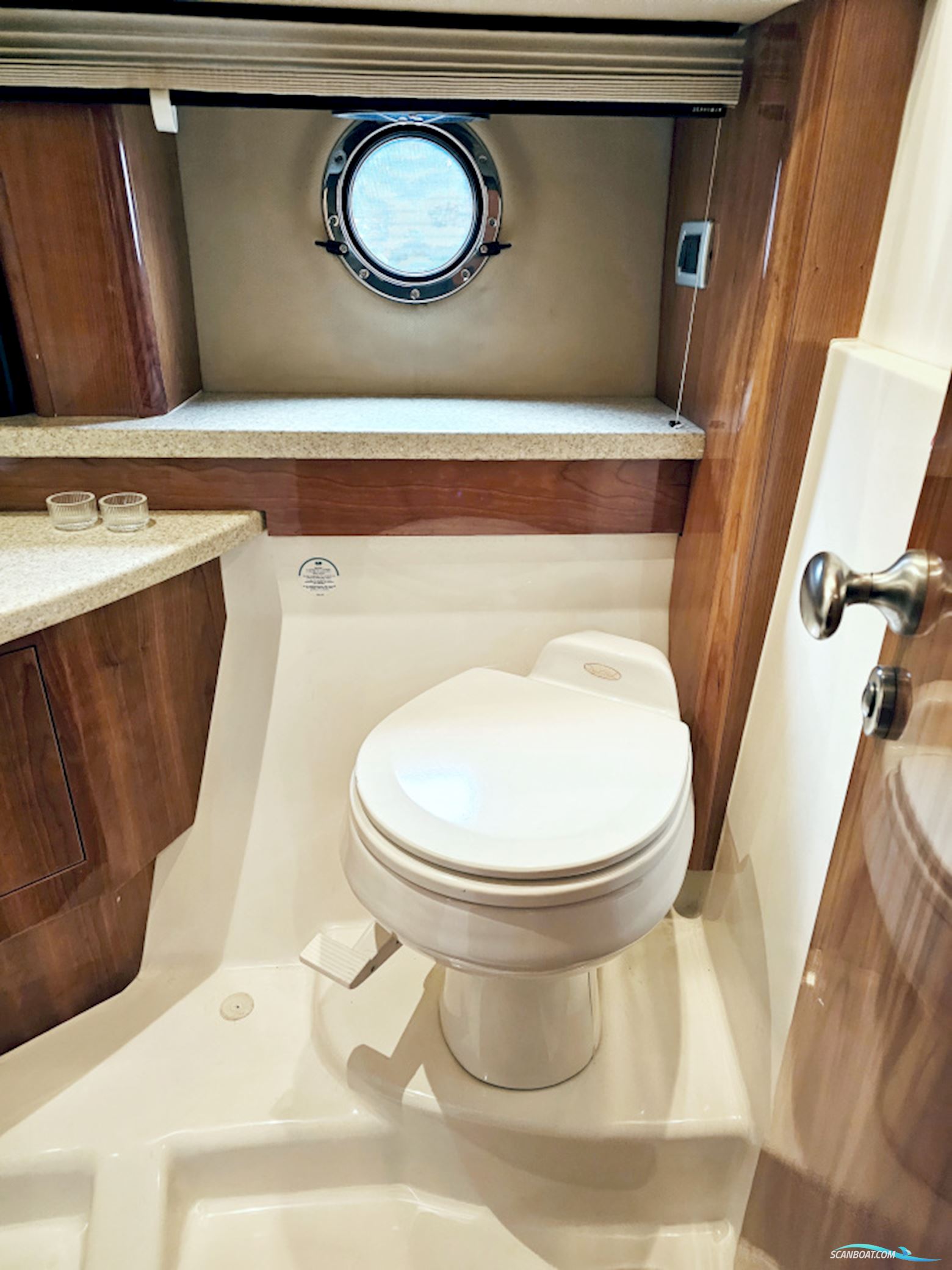 Cranchi 47 HT Volvo Penta D9-575 EVC