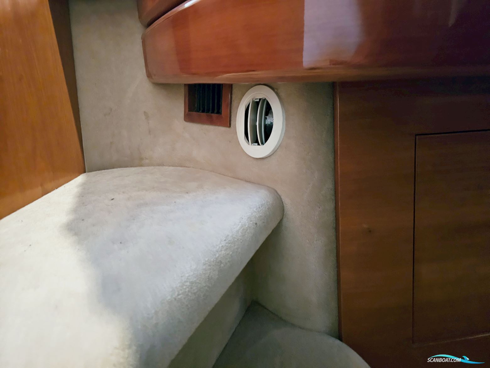 Cranchi 47 HT Volvo Penta D9-575 EVC