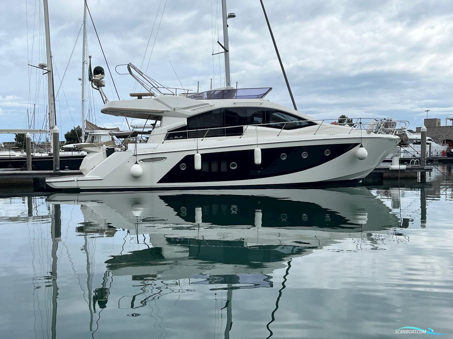 Cranchi 54 FLY Motorboat 2015, with VOLVO D11-730 IPS 950 engine, Croatia