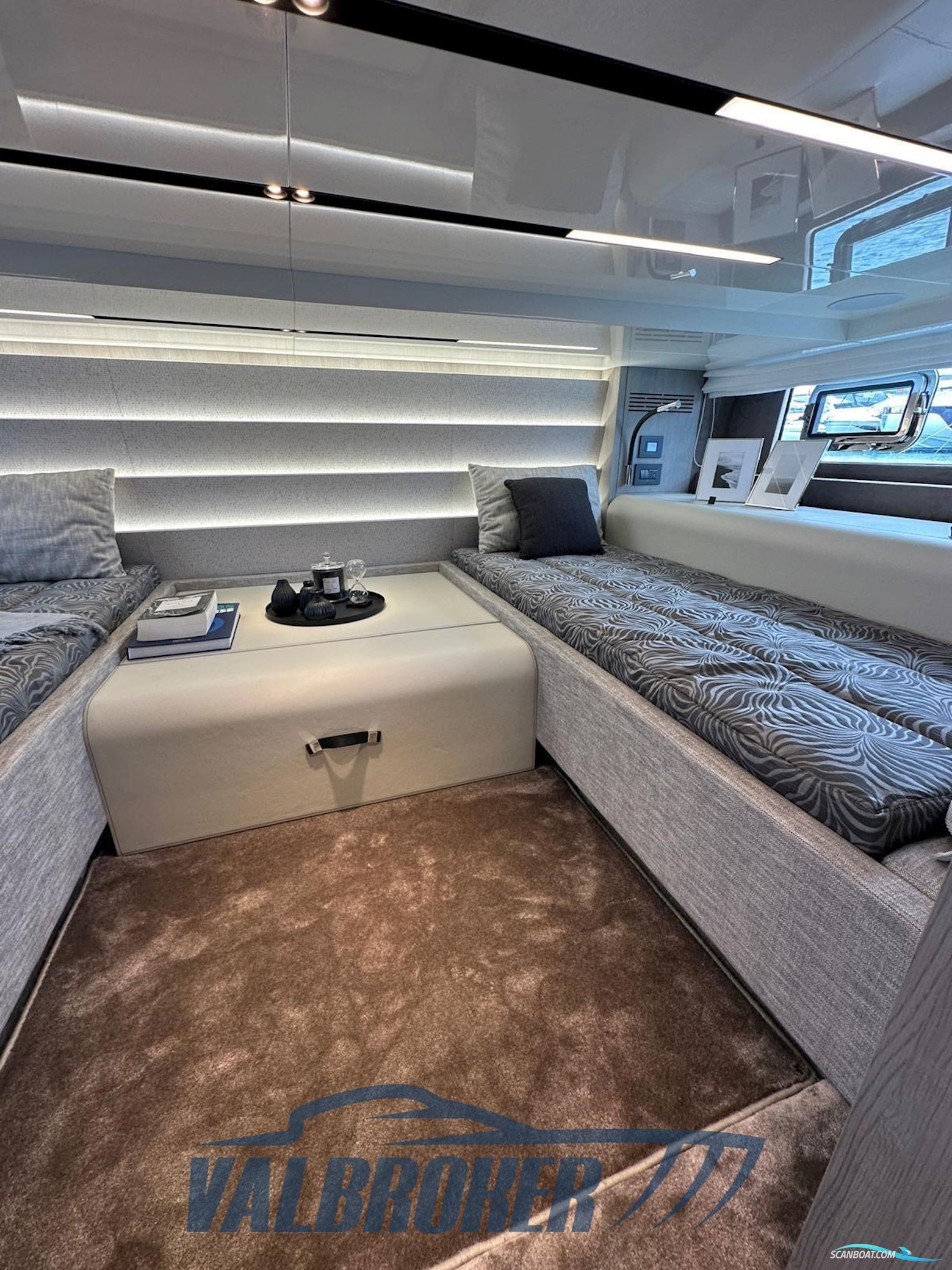 Cranchi A46 Luxury Tender