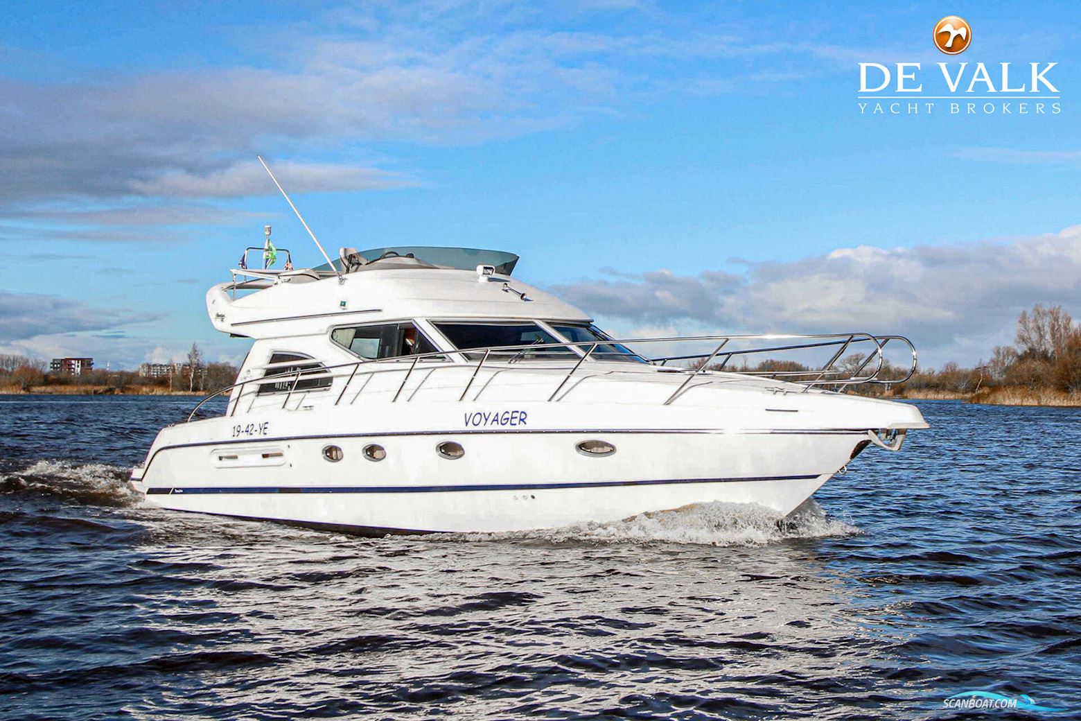 Cranchi Atlantique 40 Motorboat 1998, with Volvo-Penta engine, The Netherlands