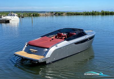 Cranchi E26 Classic Motorboat 2025, with Volvo Penta V8-350 DP-S engine, Sweden