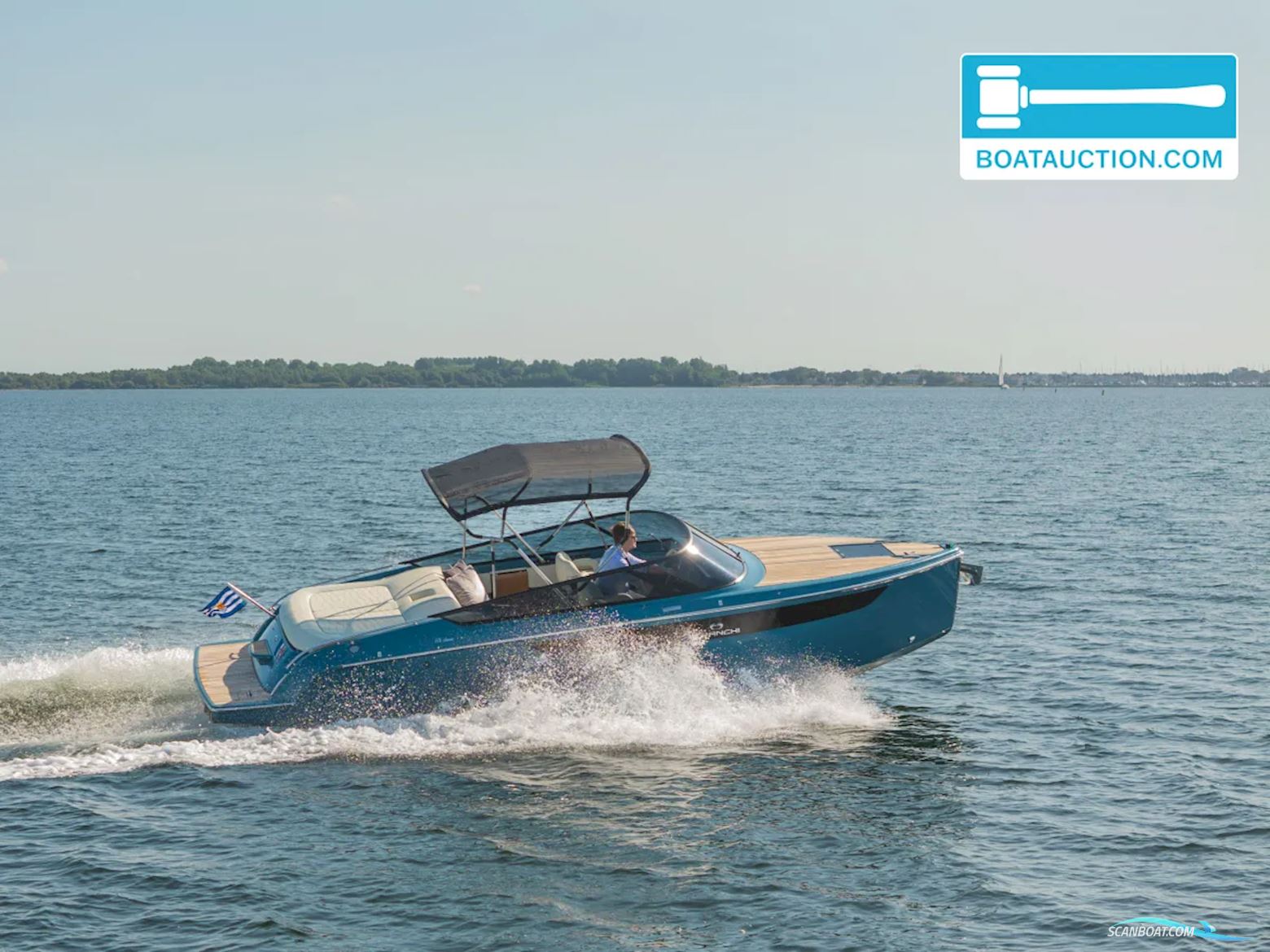 Cranchi E26 Classic Motorboat 2020, with Volvo Penta engine, The Netherlands