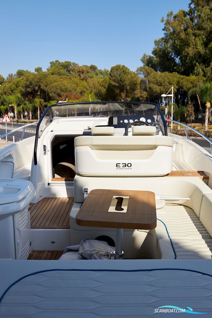 Cranchi E30 Endurance