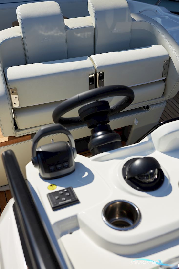 Cranchi E30 Endurance