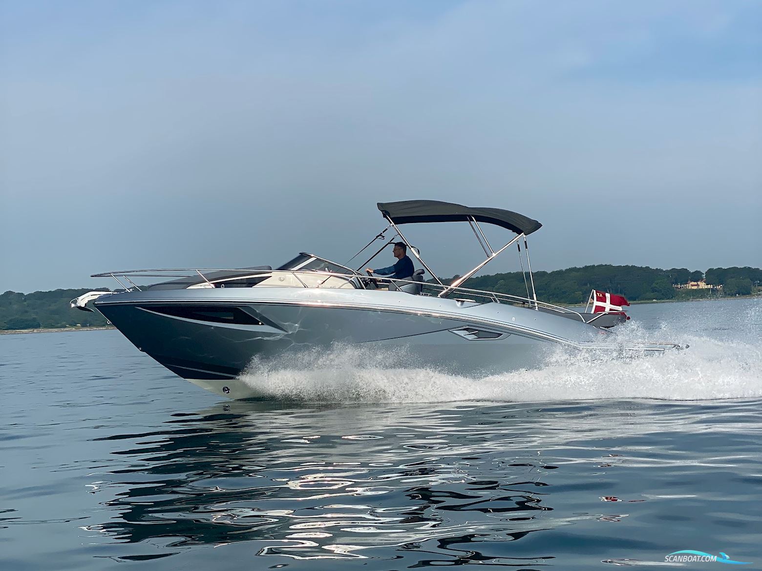 Cranchi E30 Endurance Motorboat 2021, with Volvo Penta V8-350 DPS engine, Denmark