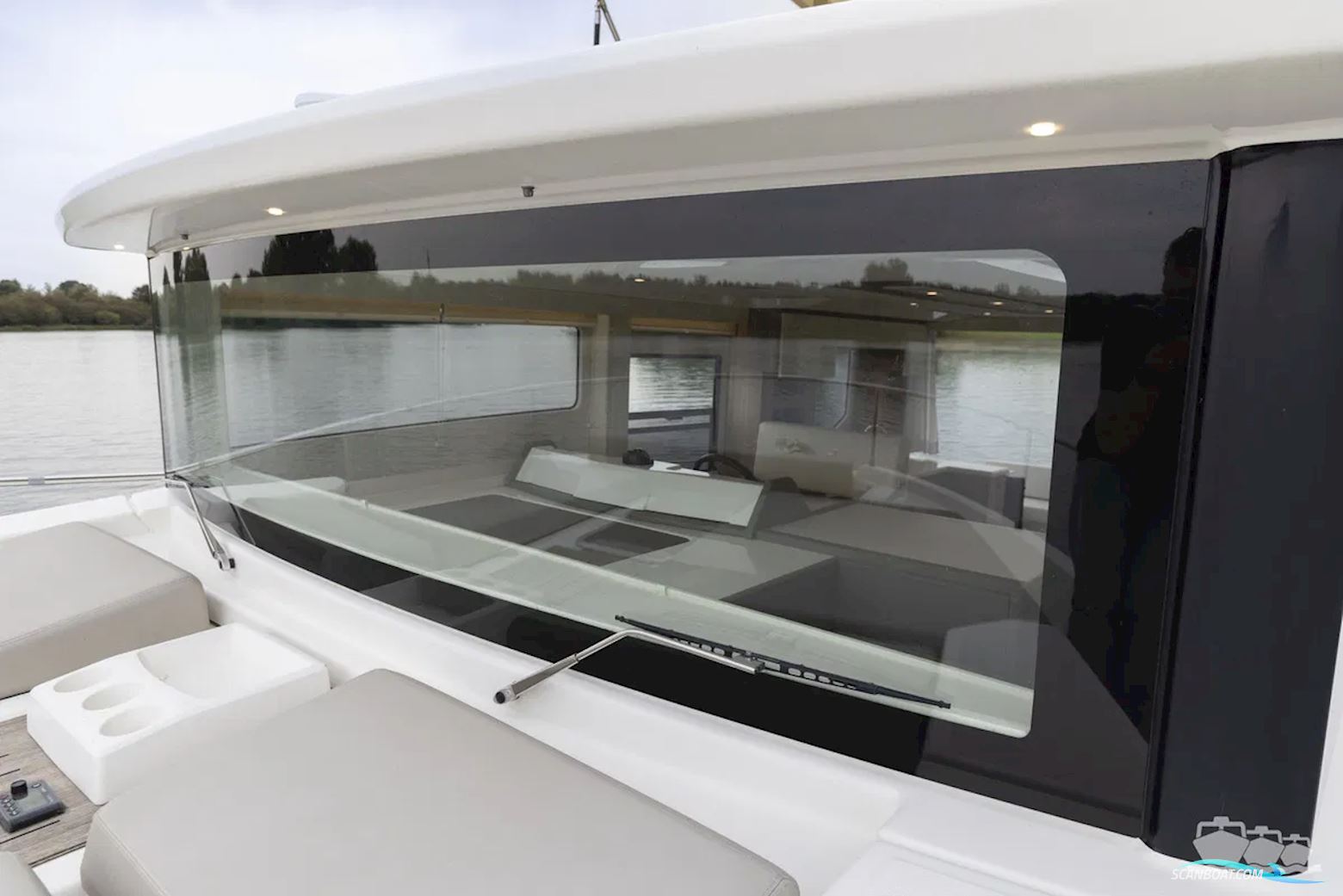 Cranchi Eco Trawler 43 Long Distance