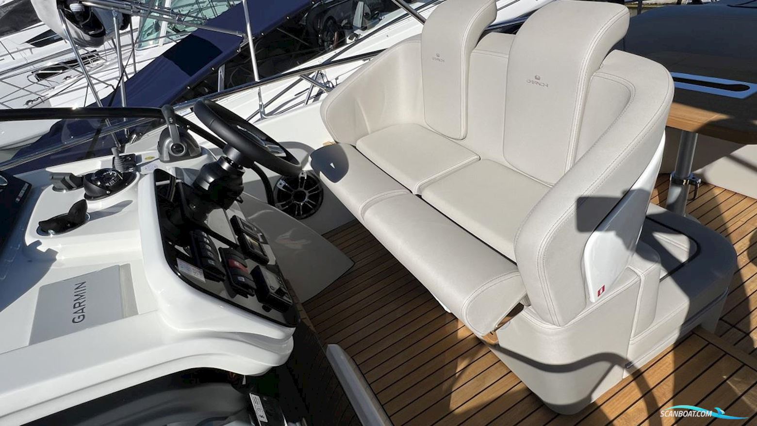 Cranchi Endurance 30