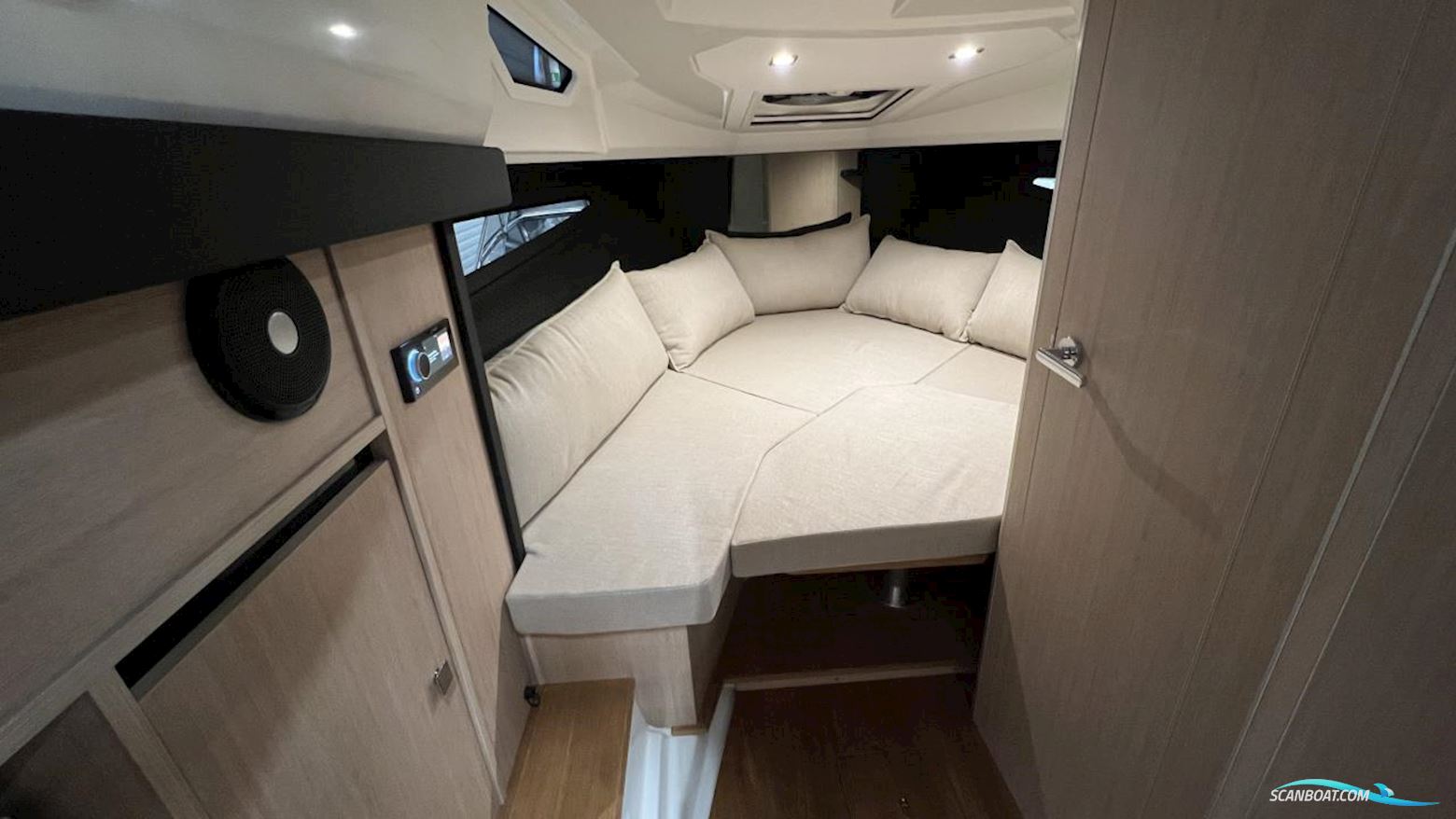 Cranchi Endurance 30