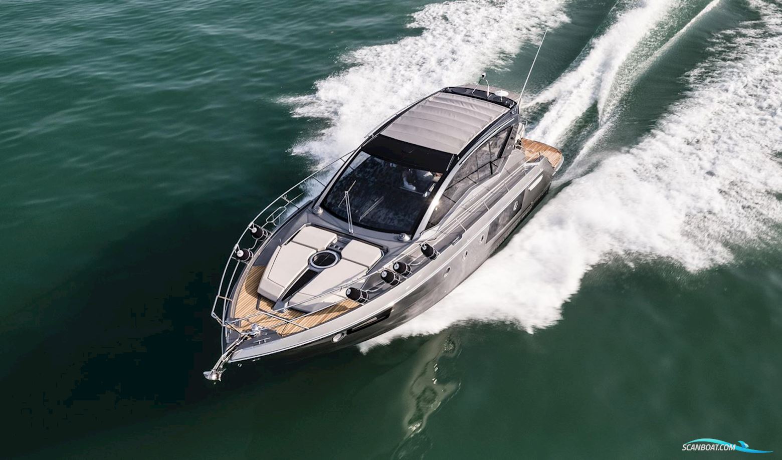 Cranchi M44 HT - preorder fra