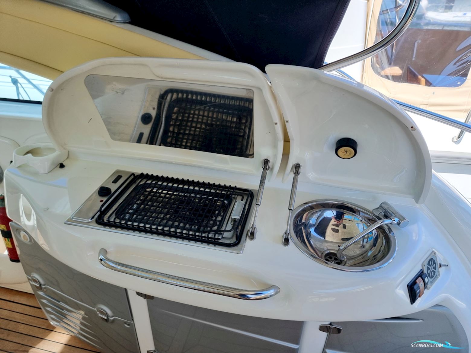 Cranchi Mediterranee 43 HT Volvo Penta IPS-600