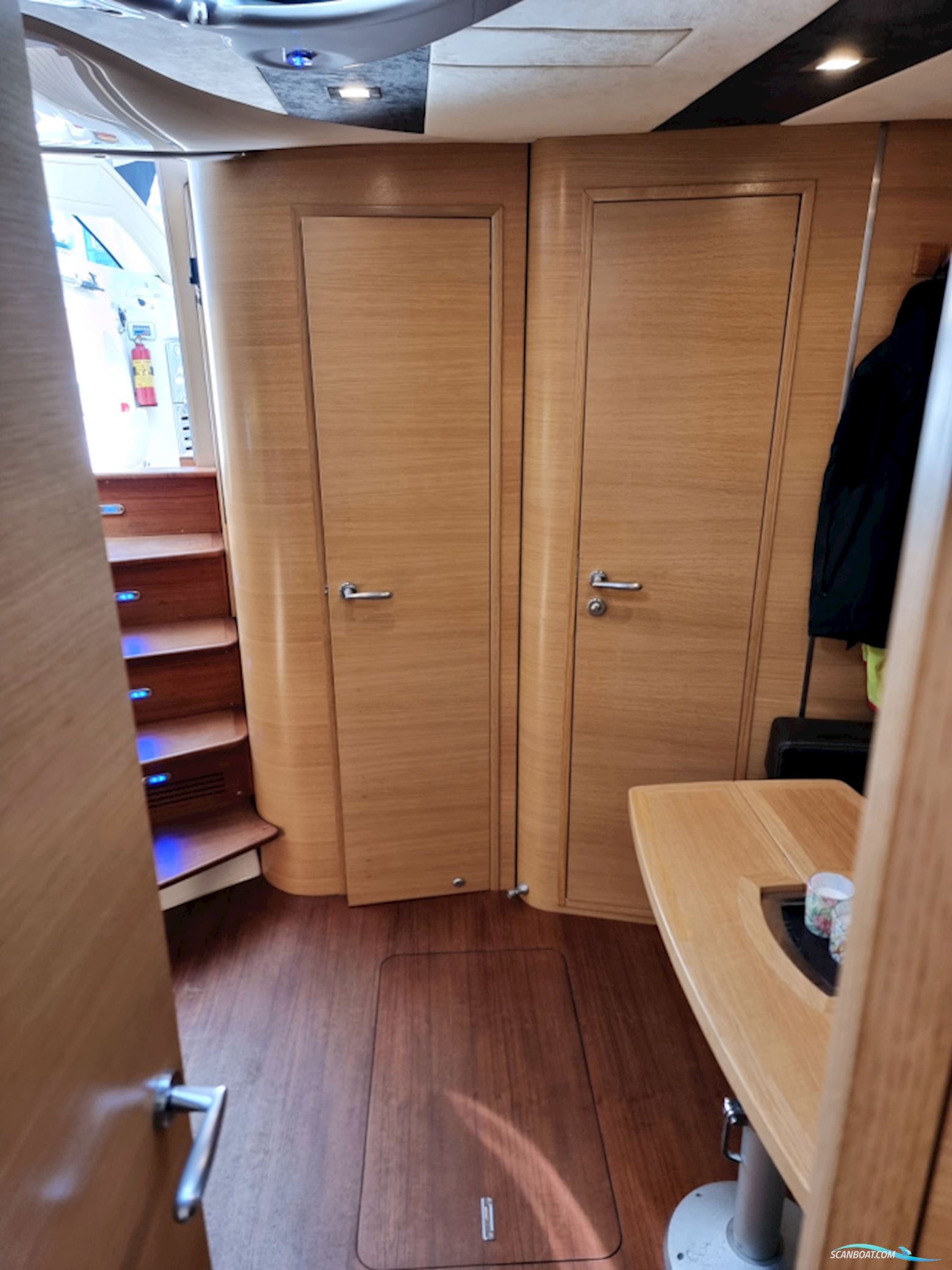 Cranchi Mediterranee 43 HT Volvo Penta IPS-600