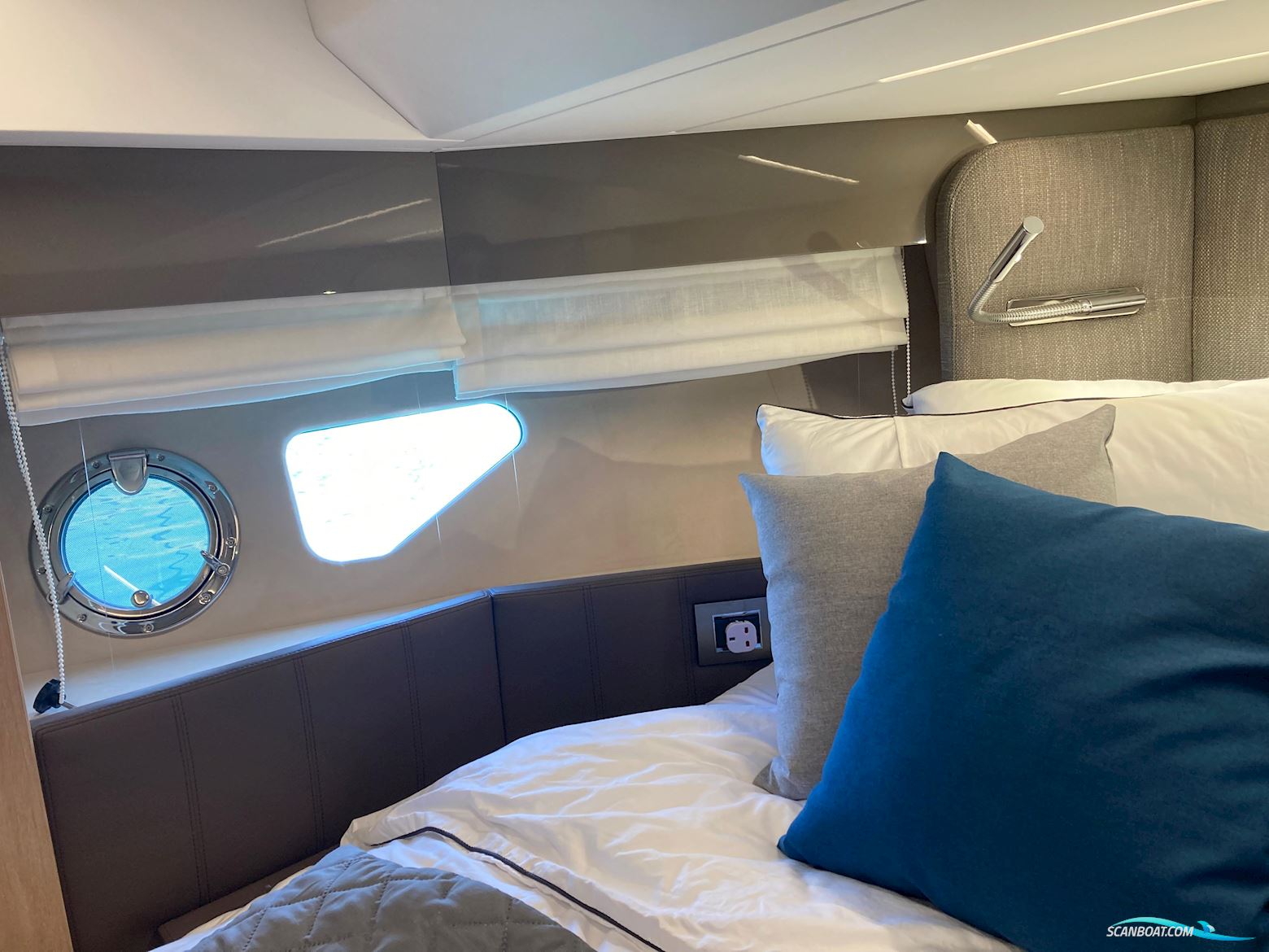 Cranchi T36 Crossover