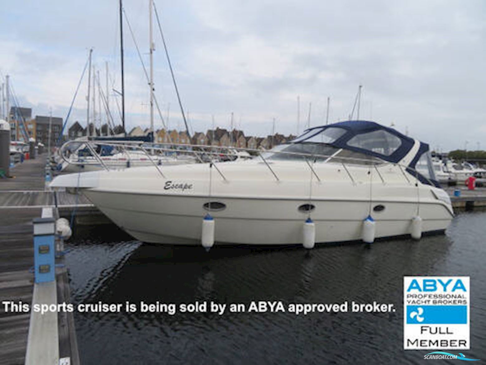 Cranchi Zafiro 34 Motorboat 1998, with Volvo Kad 43 engine, United Kingdom