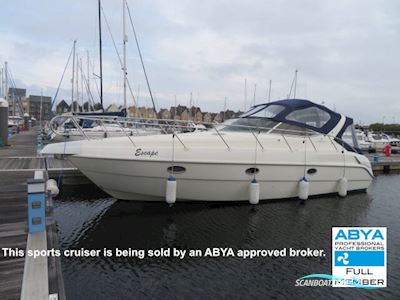 Cranchi Zafiro 34 Motorboat 1998, with Volvo Kad 43 engine, United Kingdom