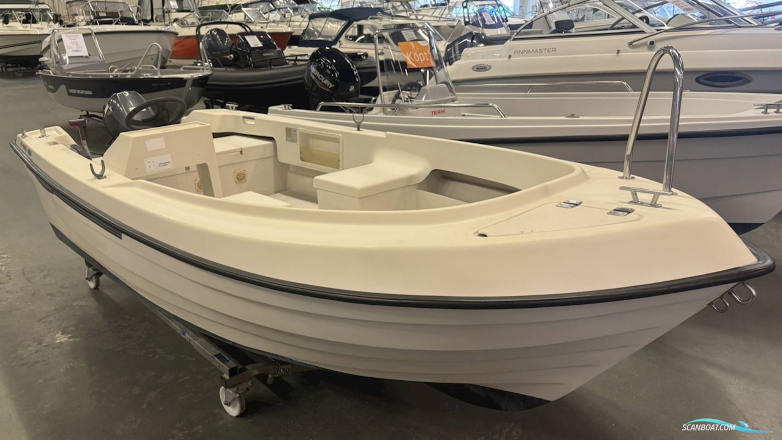 Crescent 450 Winner Motorboat 2005, with Yamaha engine, Sweden