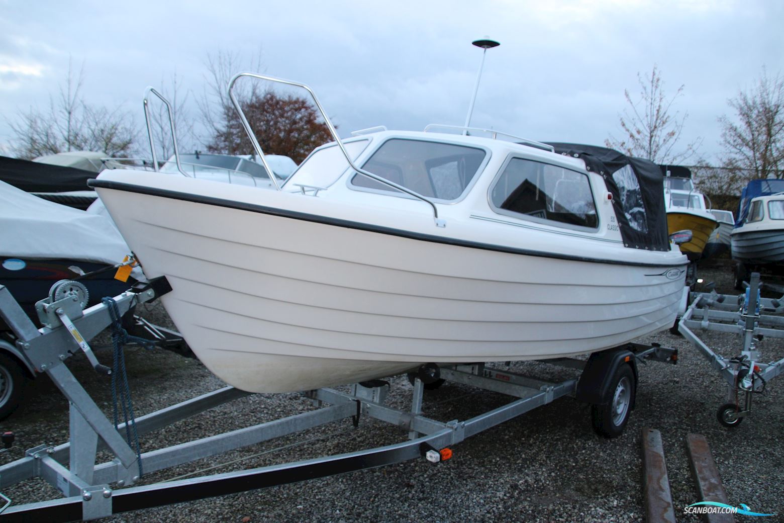 Crescent 535 Classic