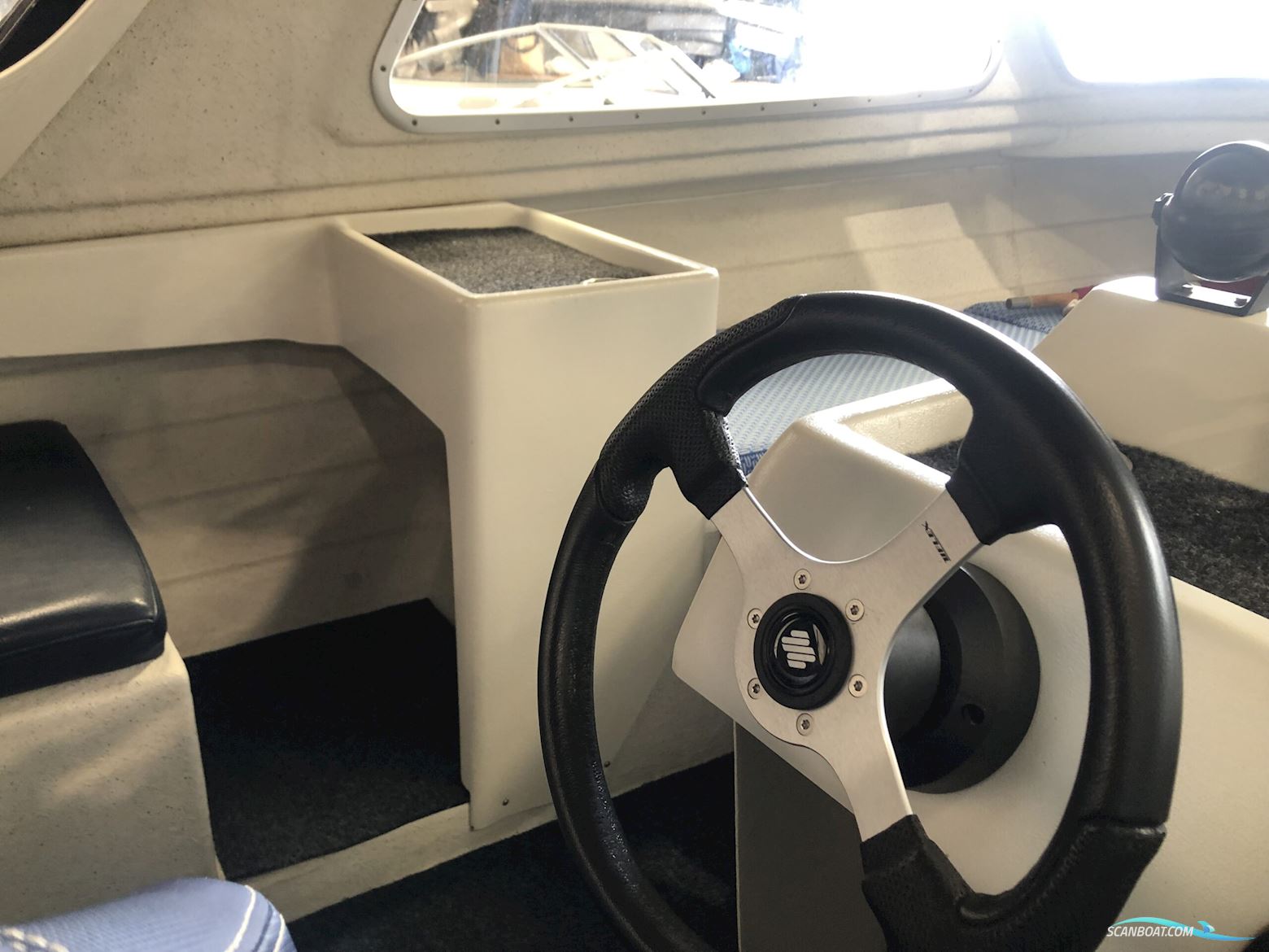 Crescent 535 Classic