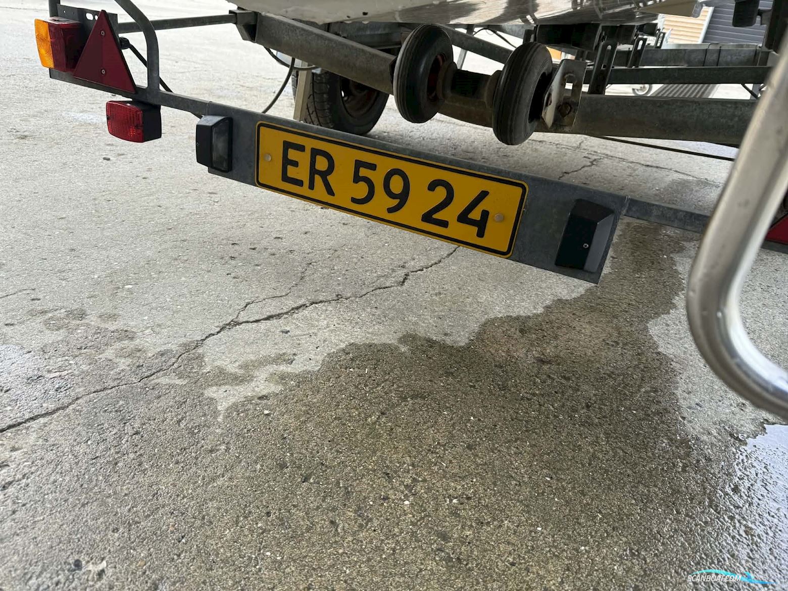 Crescent 610 Corona med 100 hk Yamaha