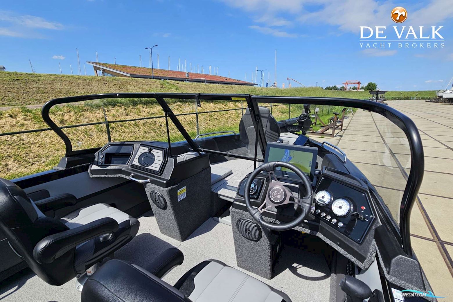 Crestliner Sportfish 2050