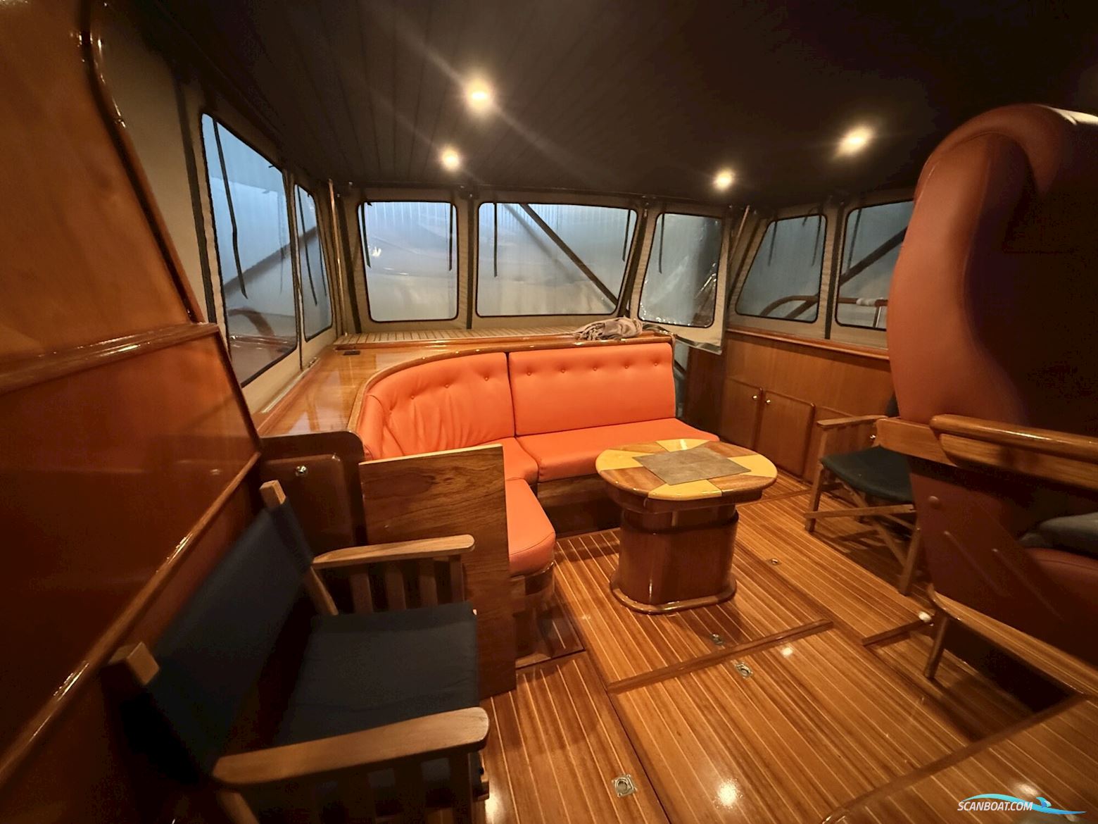 Crown Cruiser 12.85 OK Spiegeldeur