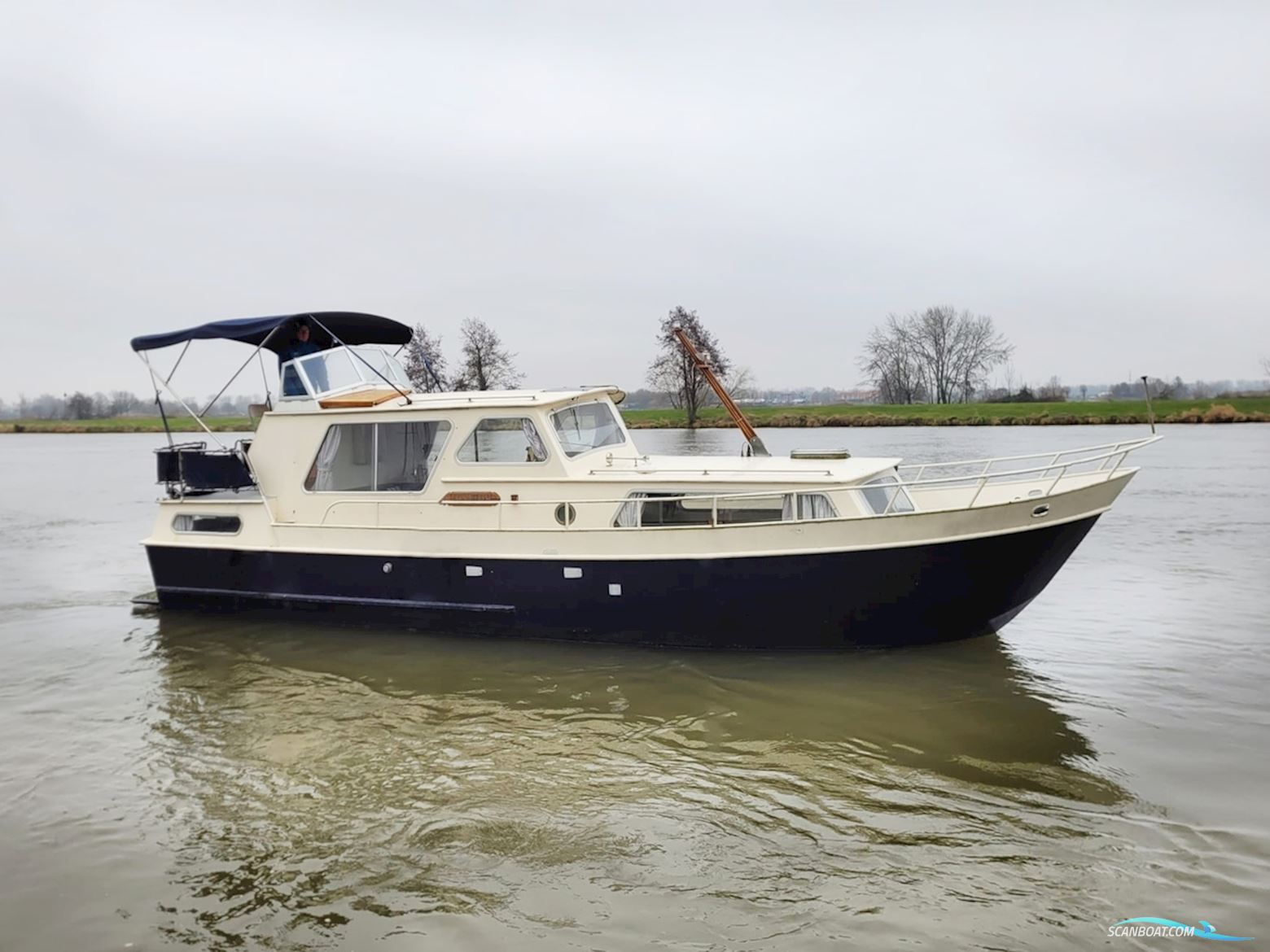 Crowncruiser 1000 Gsak Motorboat 1984, The Netherlands