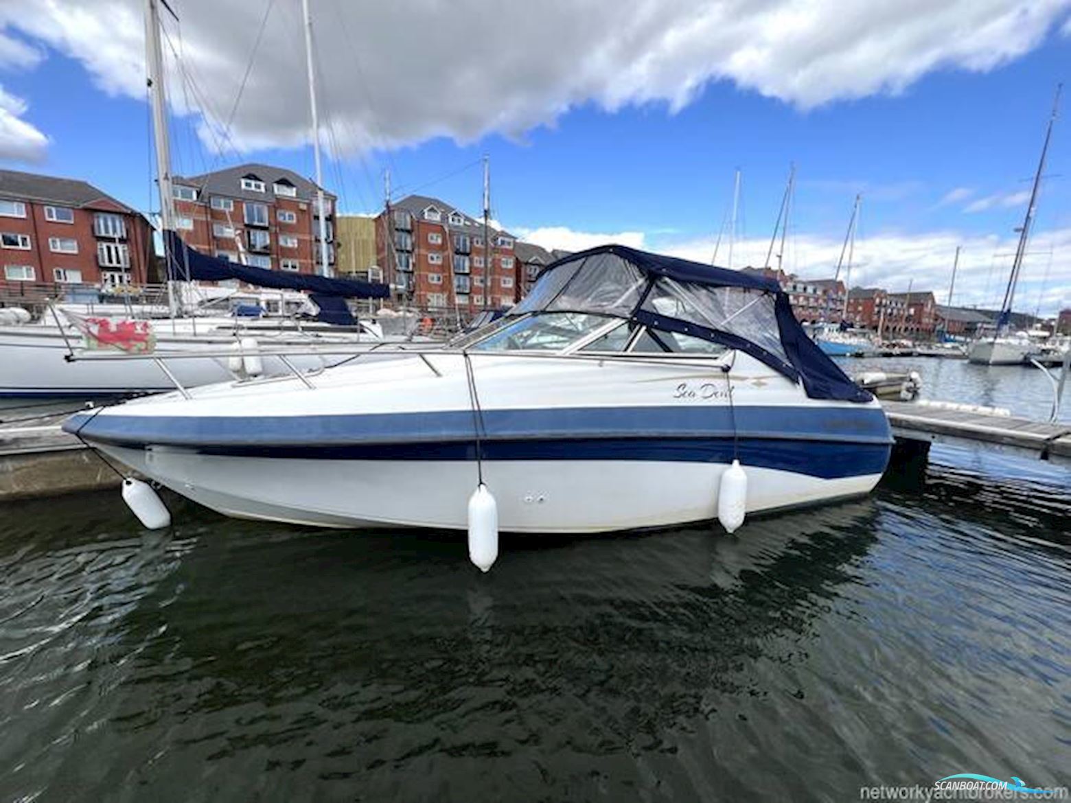 Crownline 210 Ccr