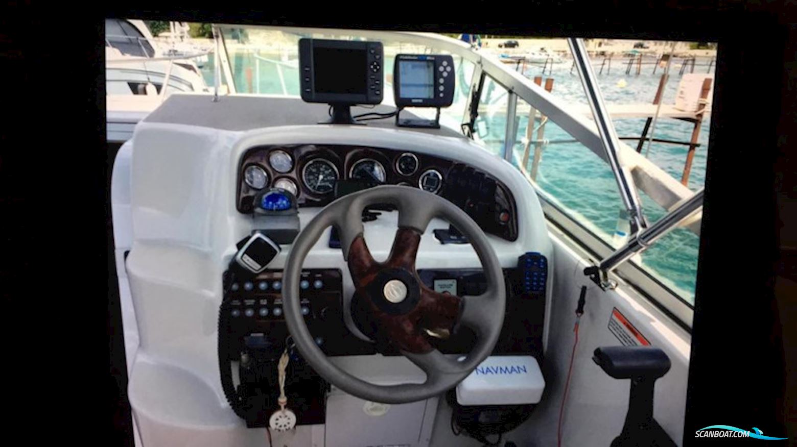 Crownline 242 CR