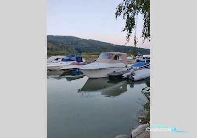 Crownline 242 CR Motorboat 2002, with Mercruiser 6.2 Mpi engine, Austria