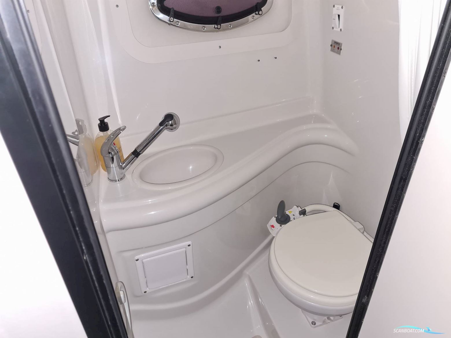 Crownline 250 CR - MAG 375 HK/Udstyr