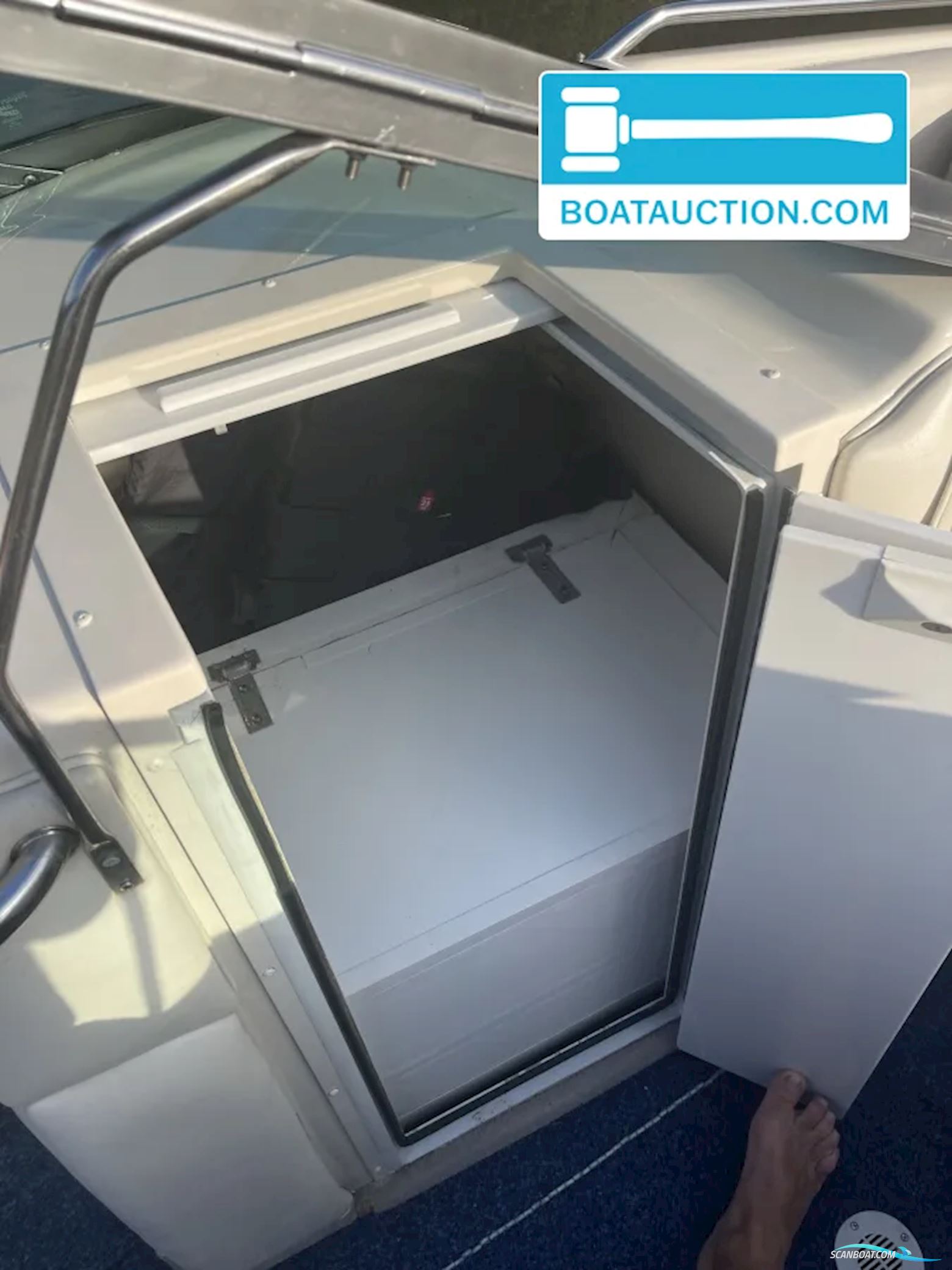 Crownline 266 BR
