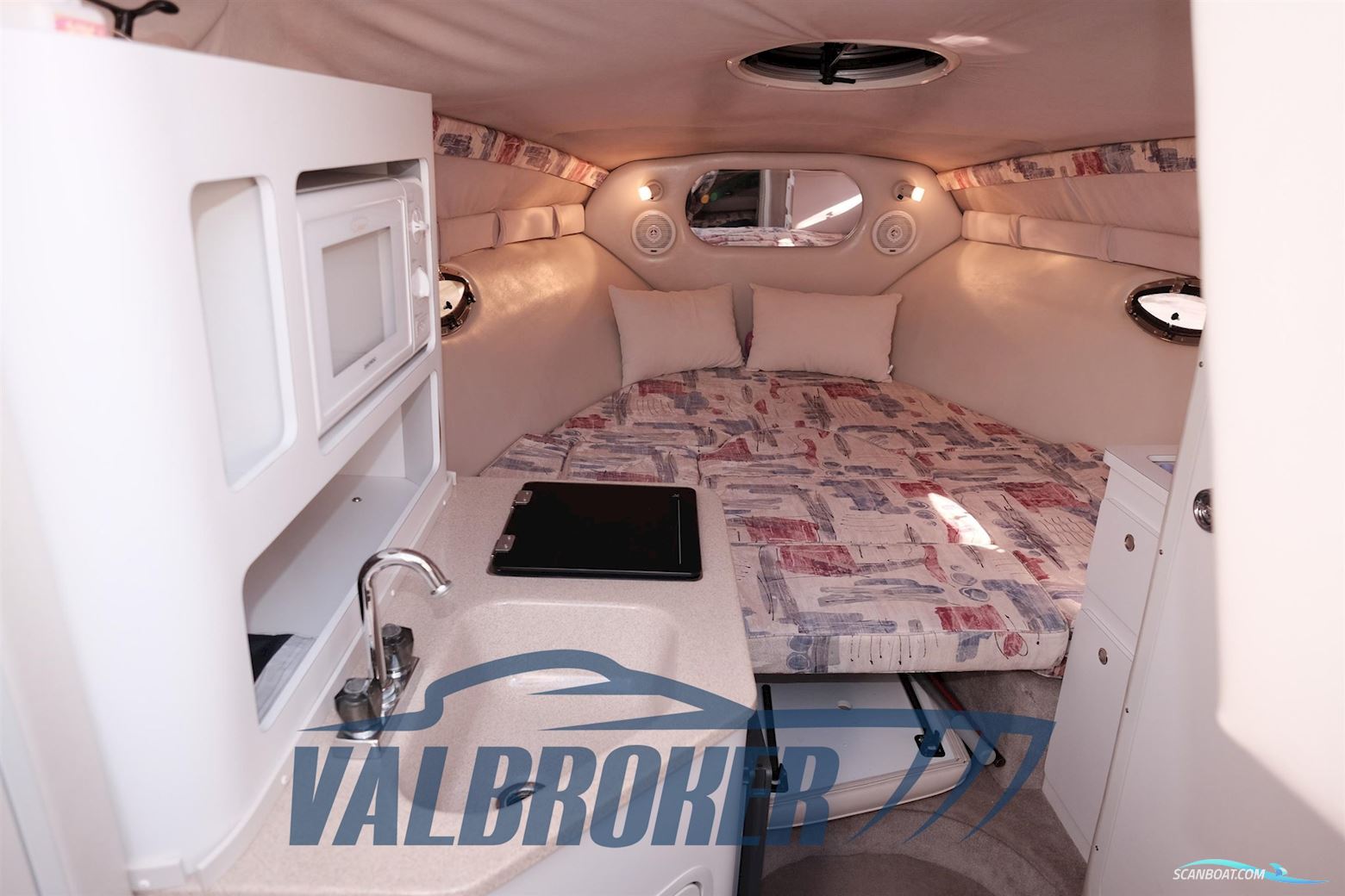 Crownline 268 CR