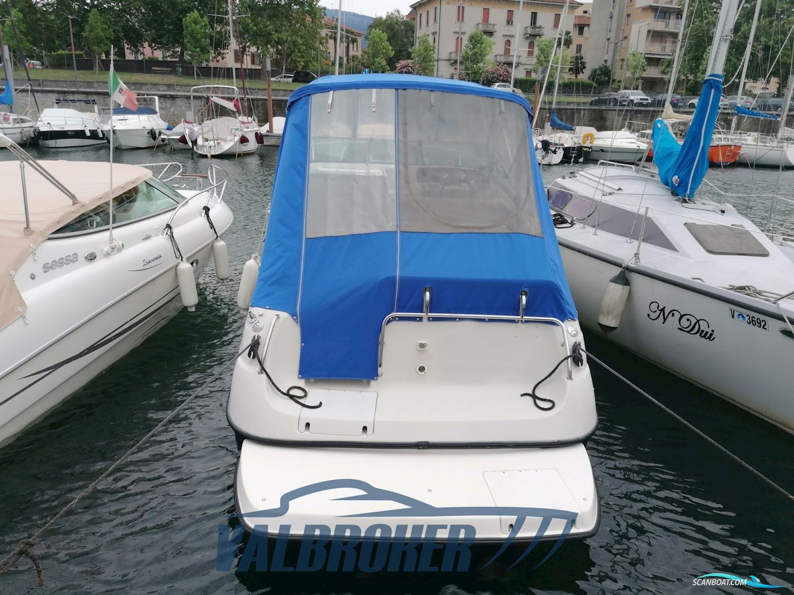 Crownline 268 CR