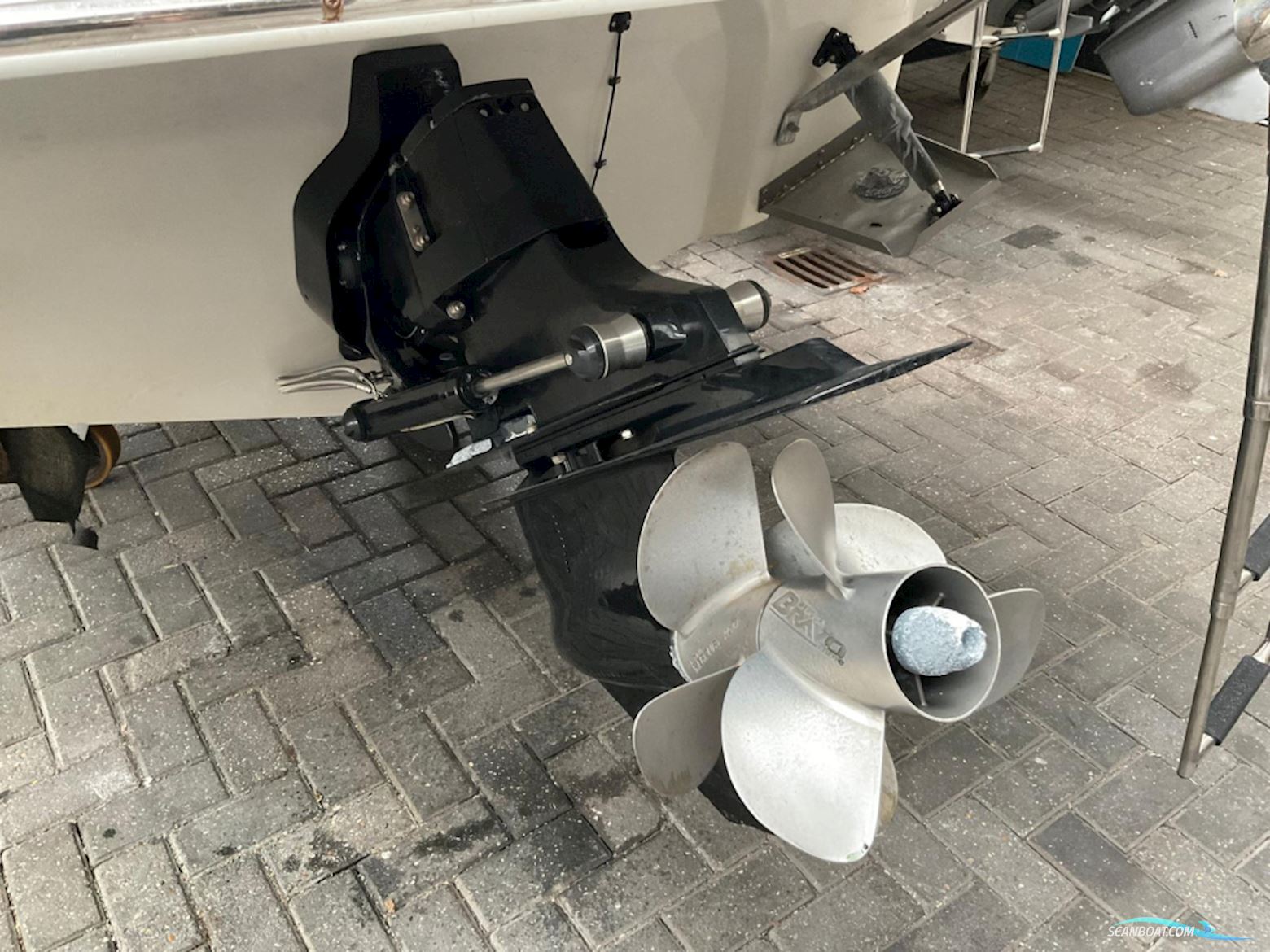 Crownline 275 Sport Cruiser