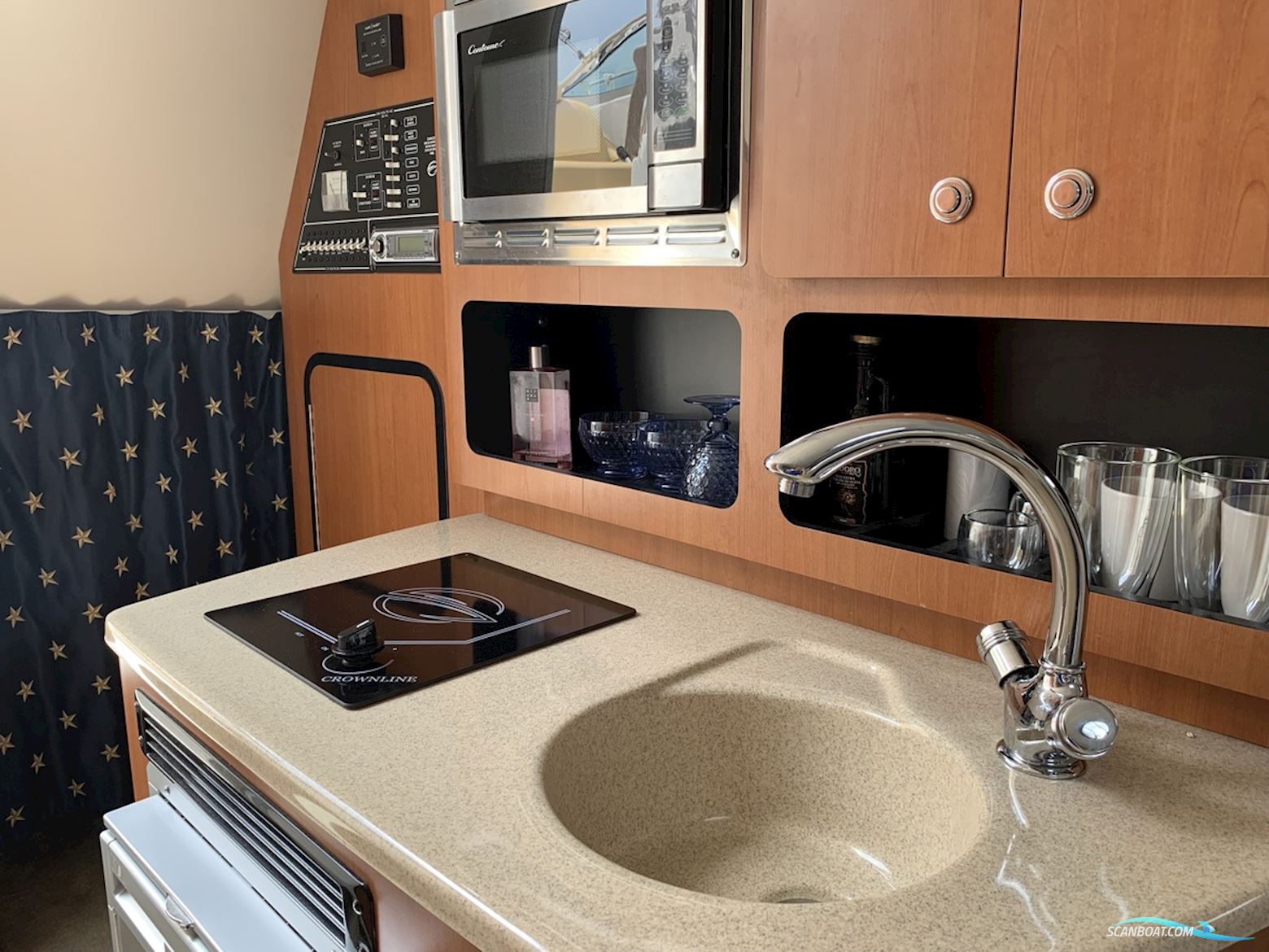 Crownline 280 CR