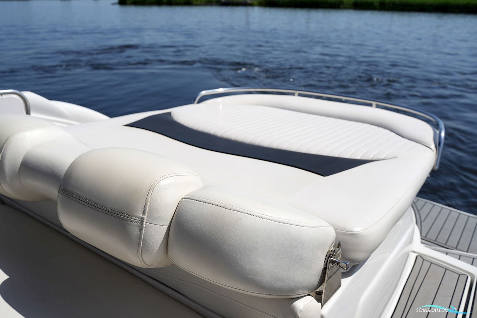 Crownline 315 Scr