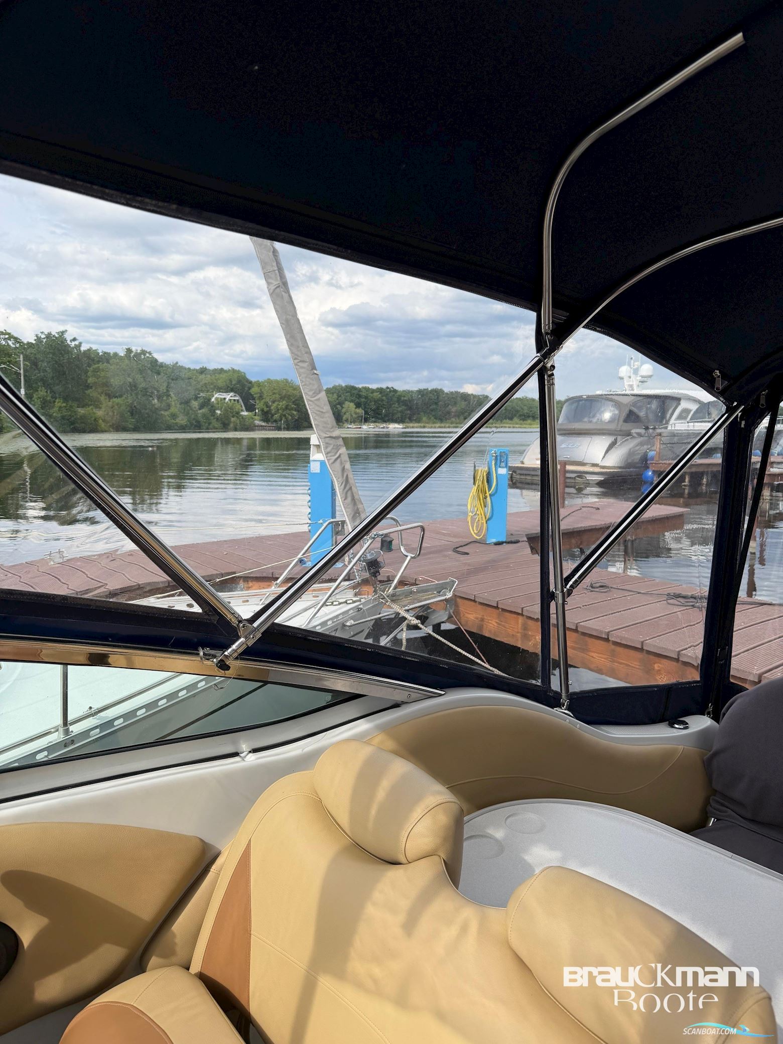 Crownline boats 250 CR