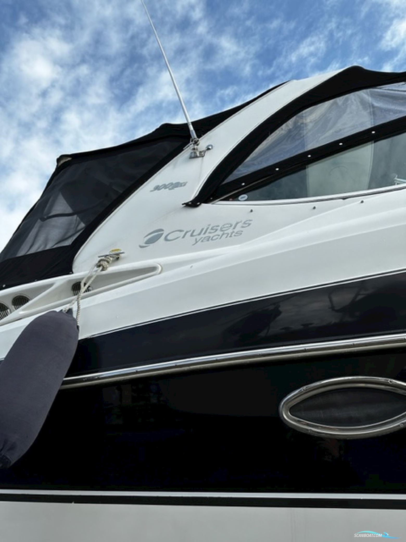 Cruiser Yacht 300 CXI