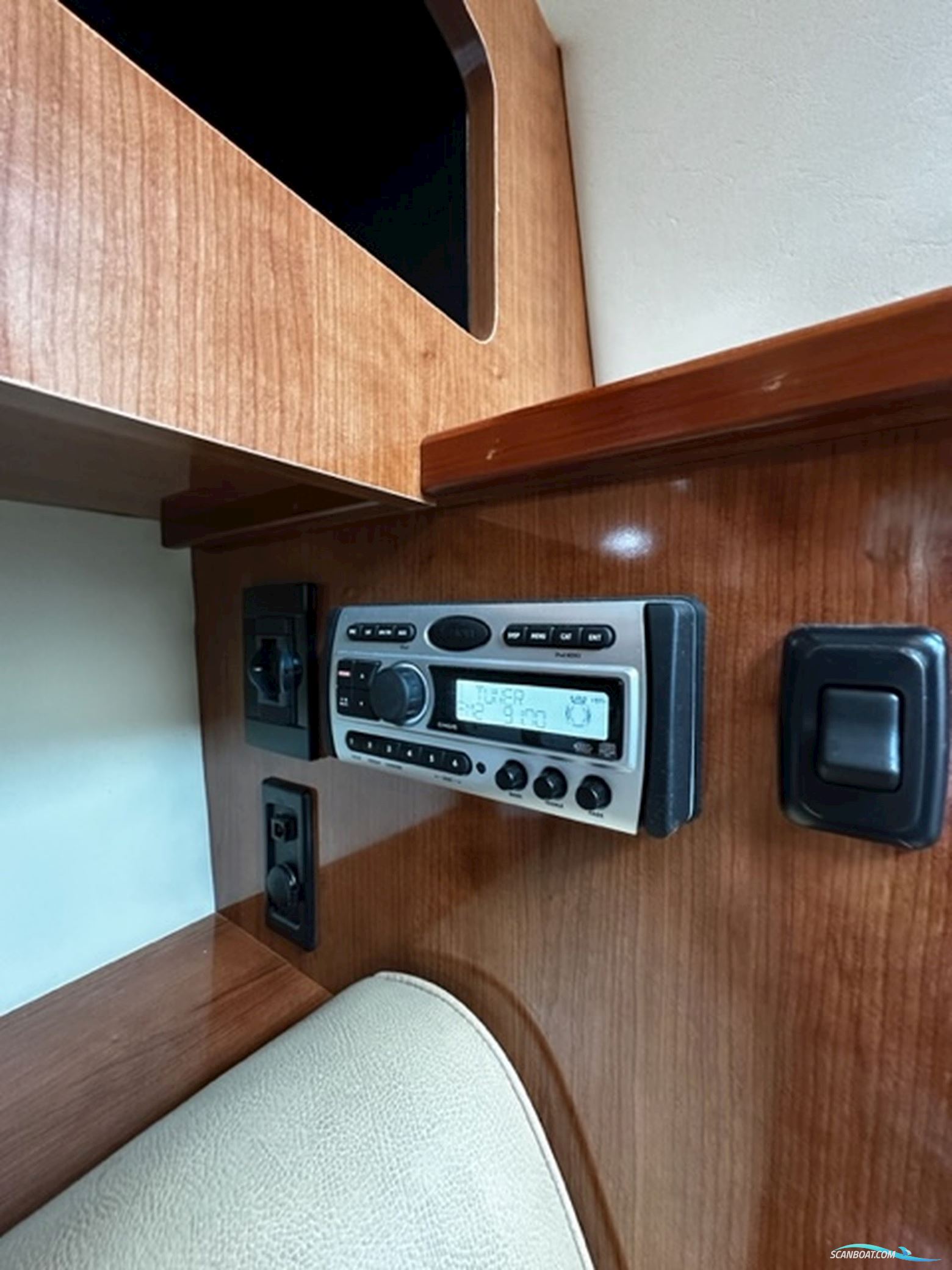 Cruiser Yacht 300 CXI