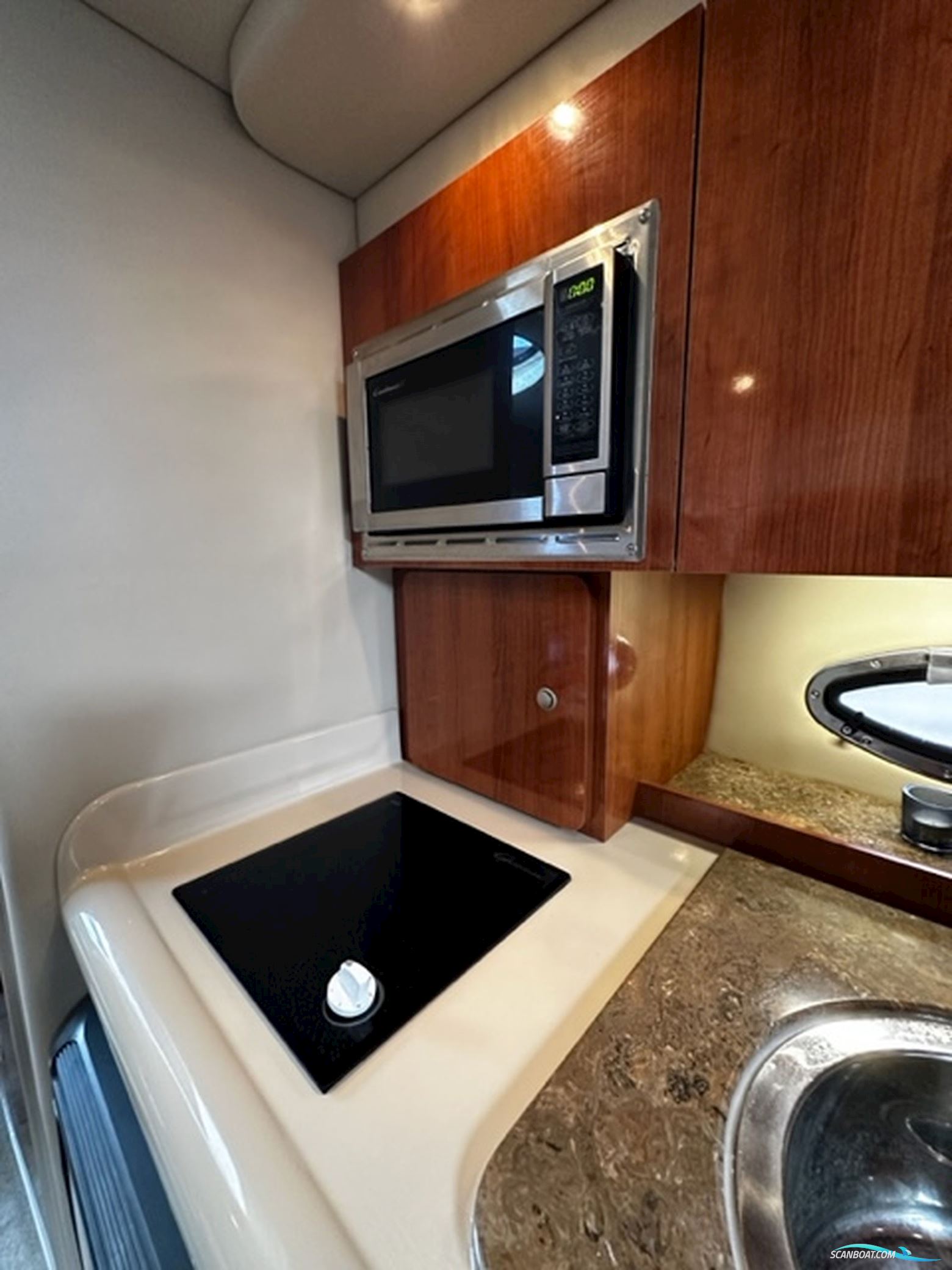 Cruiser Yacht 300 CXI