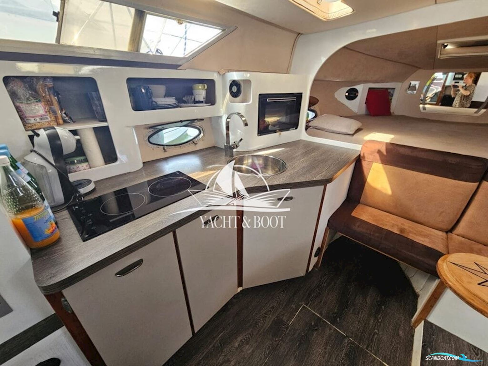 Cruiser Yachts 3270 Esprit