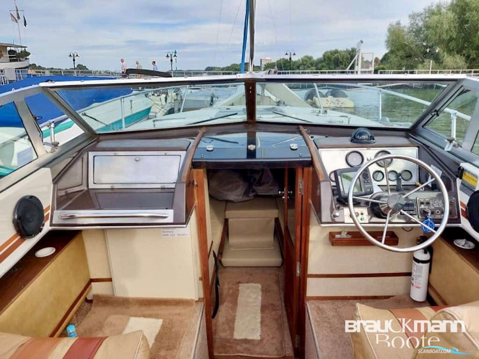 CRUISERS Baron 222