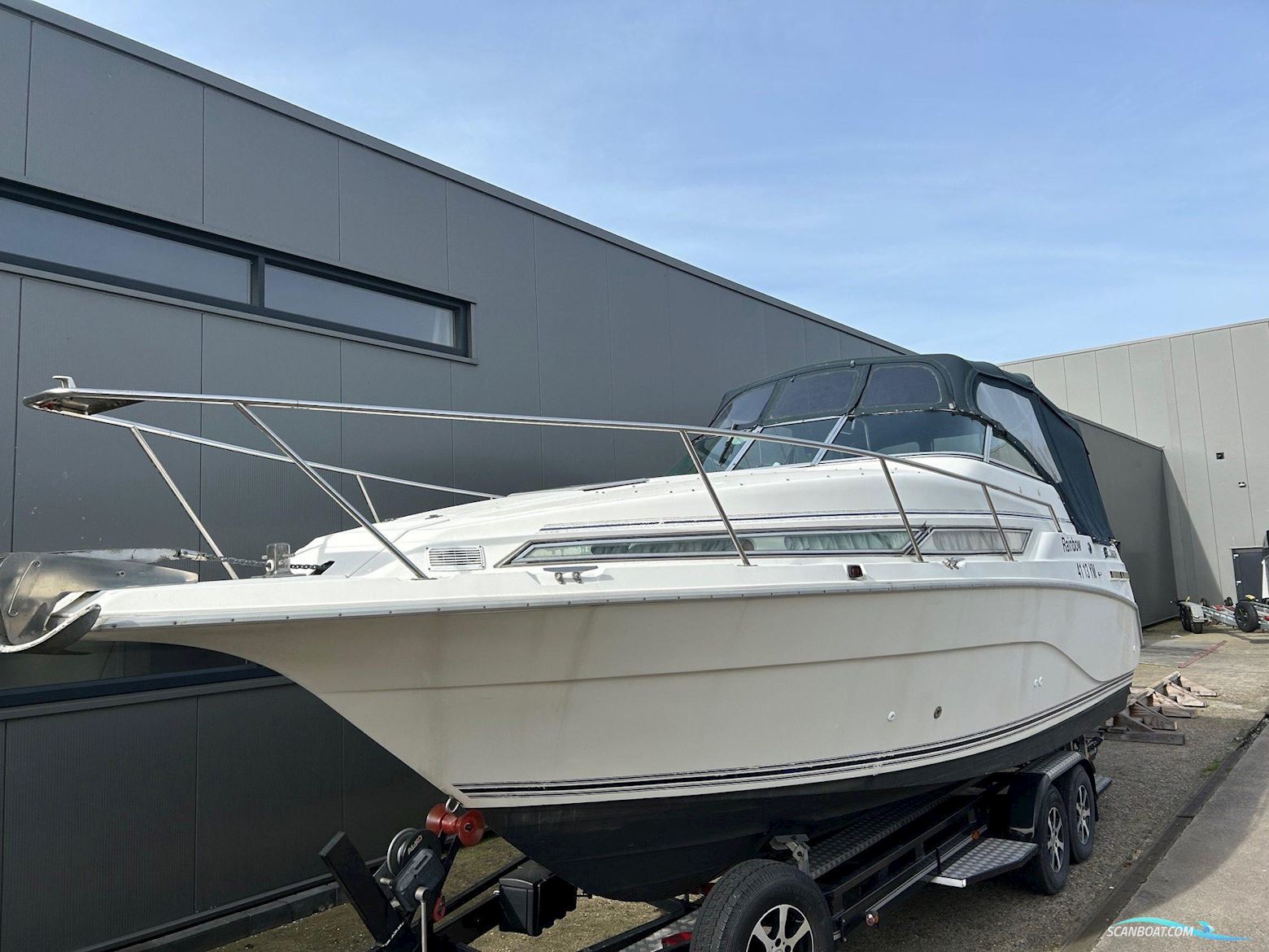 Cruisers Yachts 2670 Roque Motorboat 1992, with Volvo Penta engine, The Netherlands
