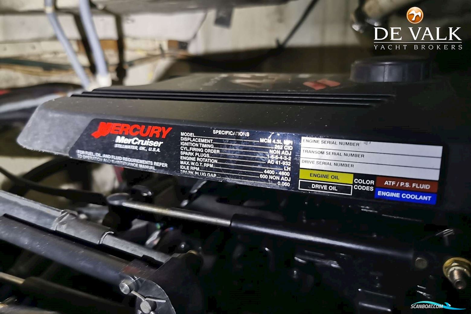 Cruisers Yachts 3075 Rogue