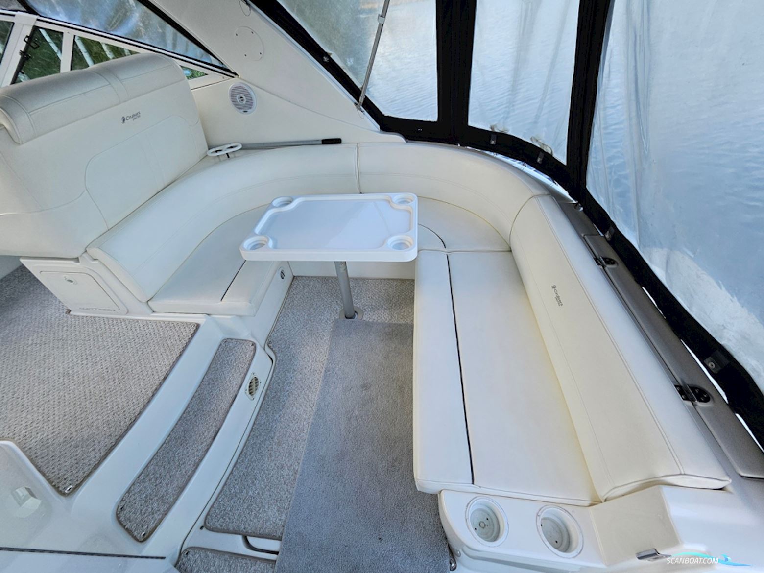 Cruisers Yachts 340 Express