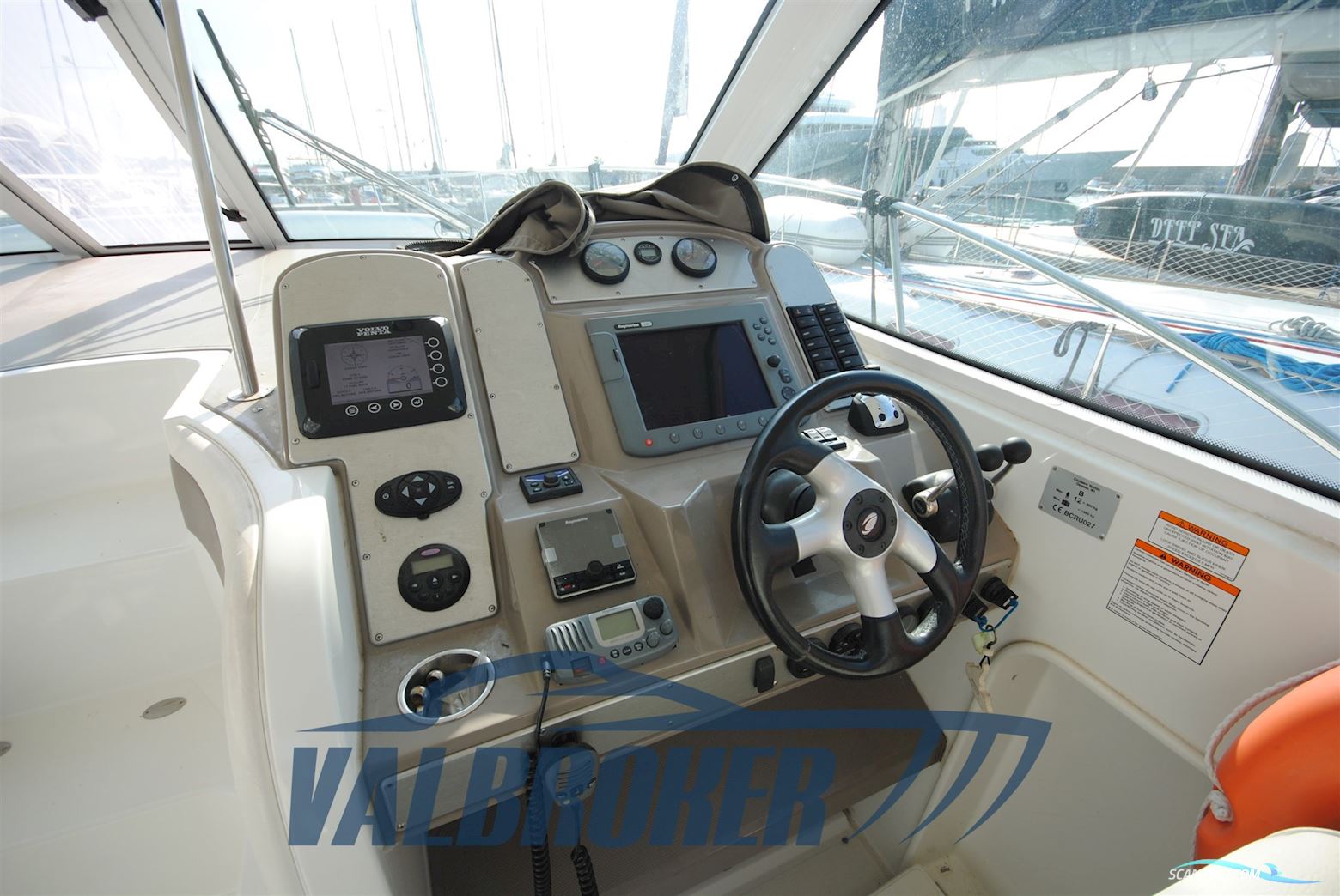 Cruisers Yachts 390 SC